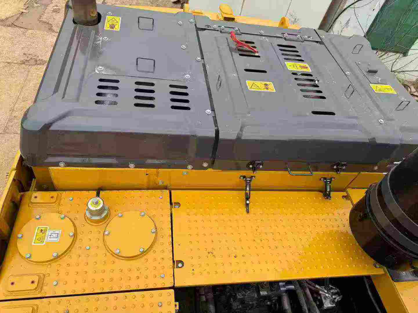 Used XCMG XE380K Excavator 2024 Model / 9