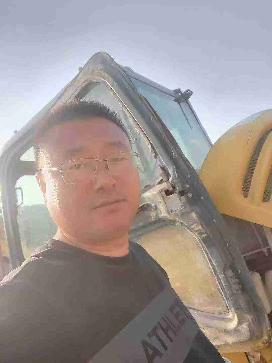 Buy XCMG XE55D Used Excavator / 1