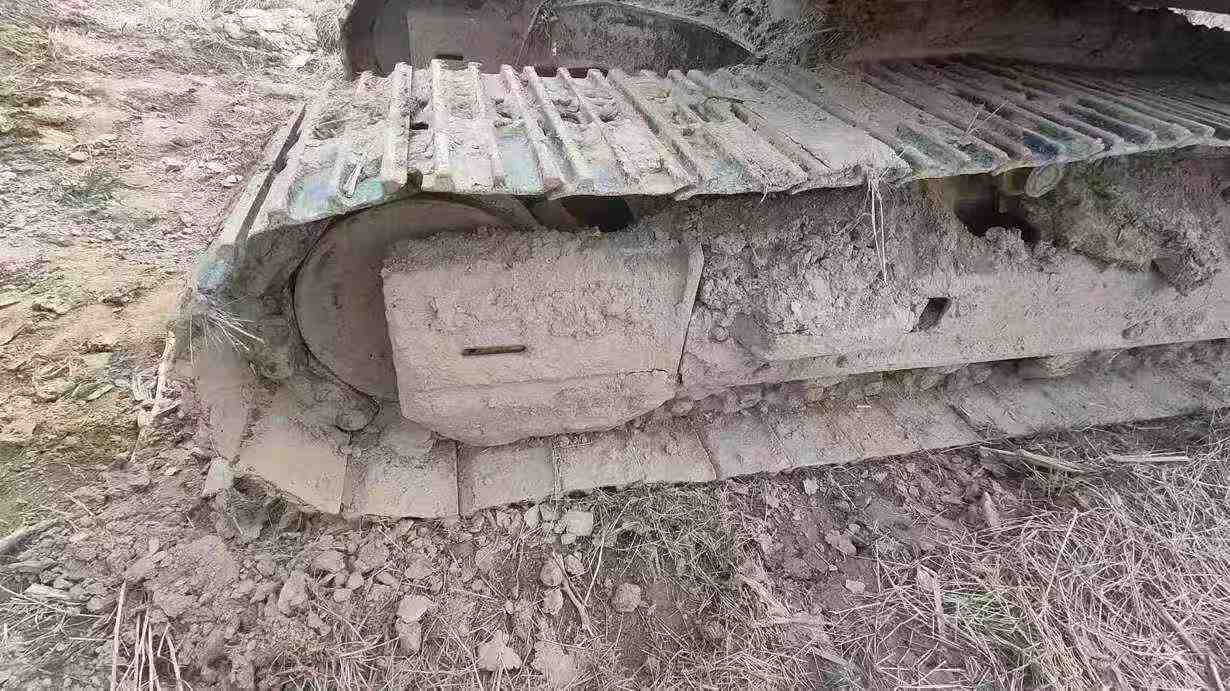 Used Hitachi ZH200-5A Excavator 2016 Model / 7