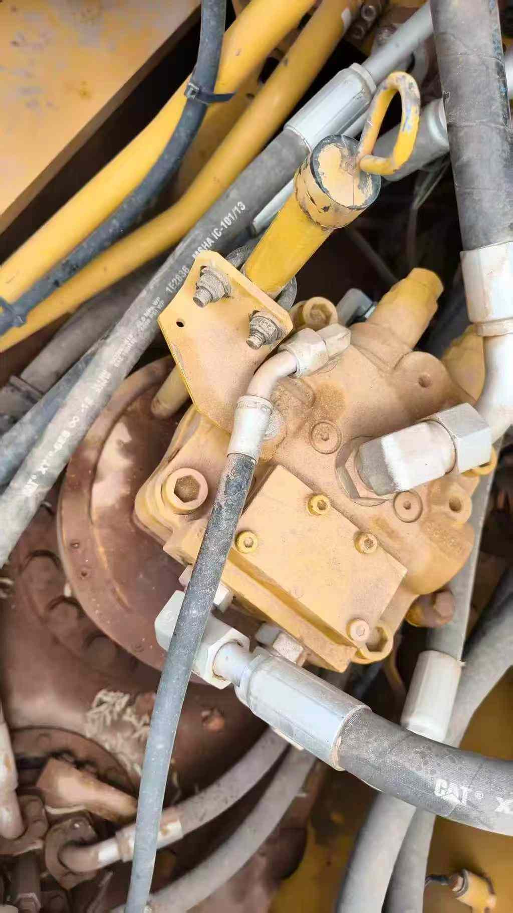 Used Caterpillar CAT333  Excavator 2023 Model / 3