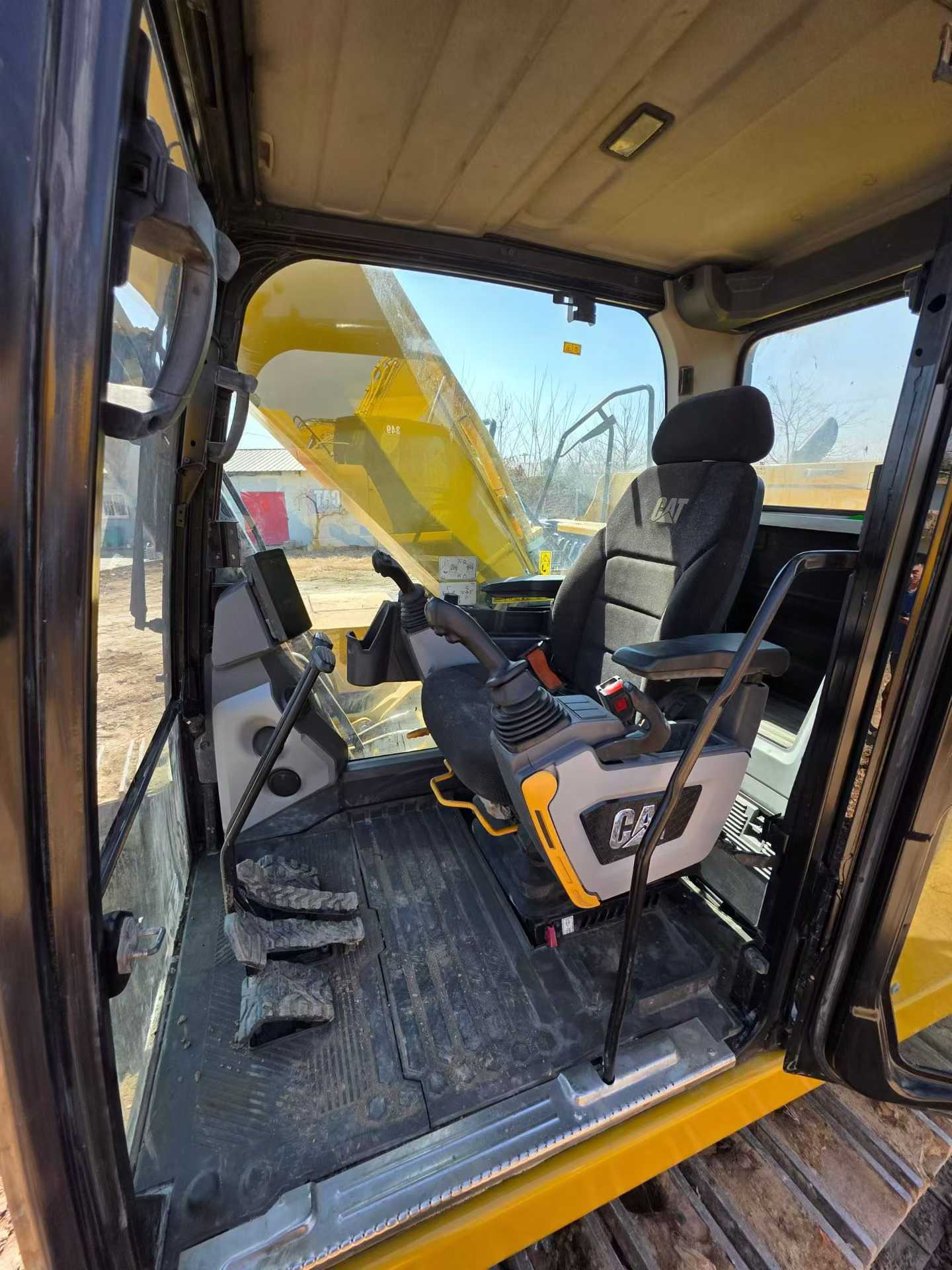 Buy Caterpillar 330B Used Excavator / 5 Used Caterpillar 330B Excavator 2022 Model / 5