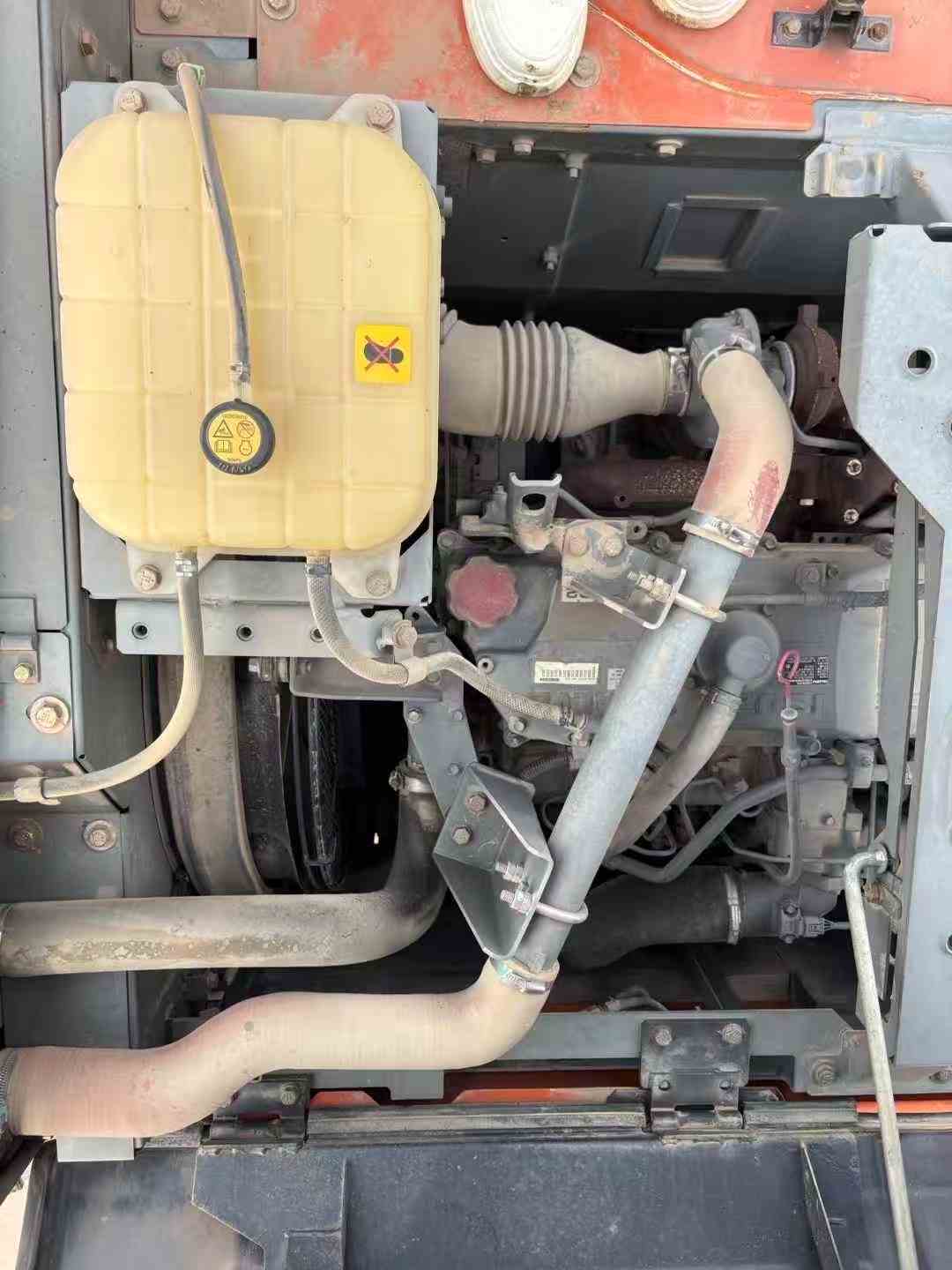 Used Hitachi ZH200-5A Excavator 2021 Model / 2