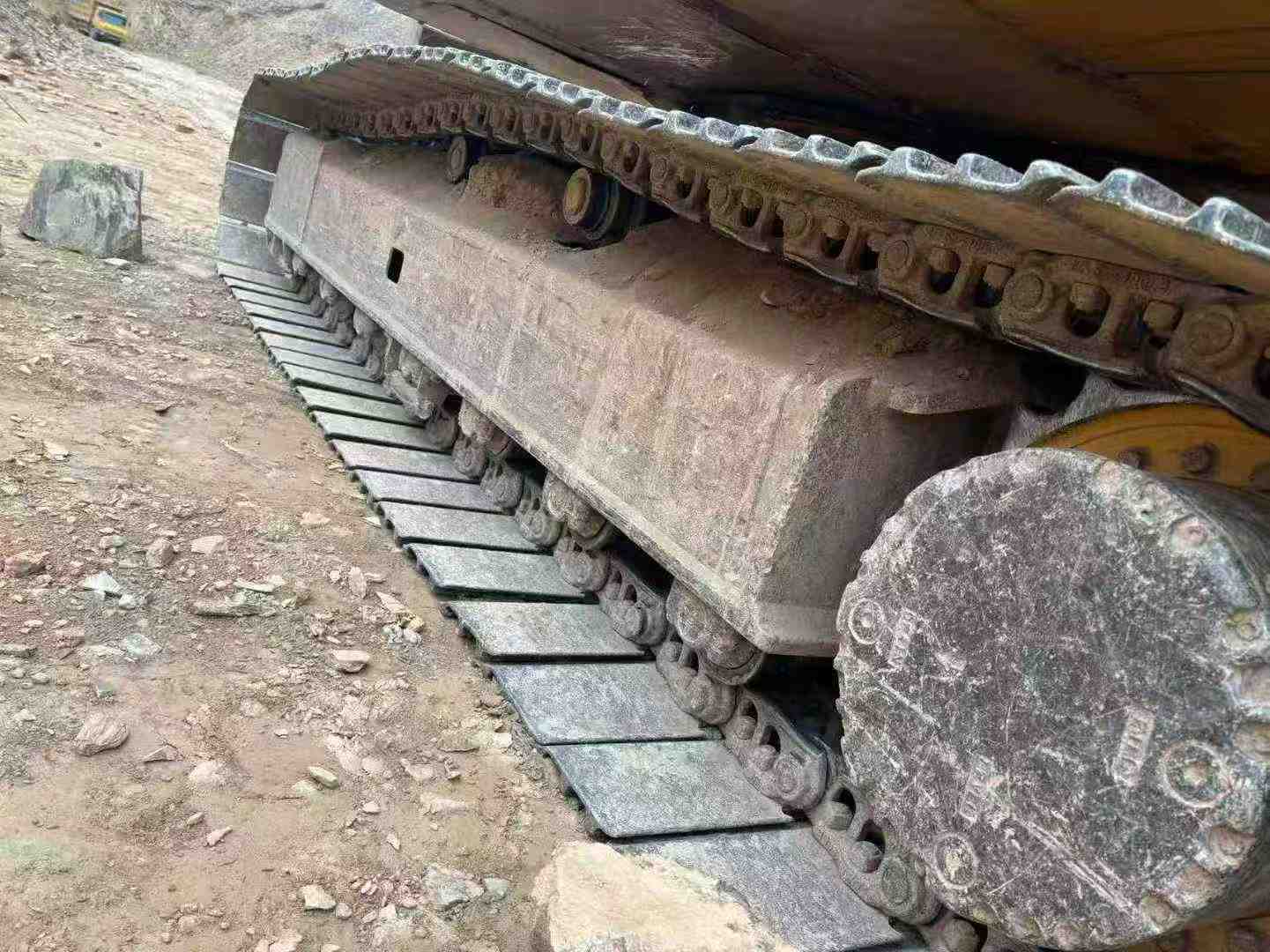 Buy Kato HD820-6 Used Excavator / 9 Used Kato HD820-6 Excavator 2016 Model / 9