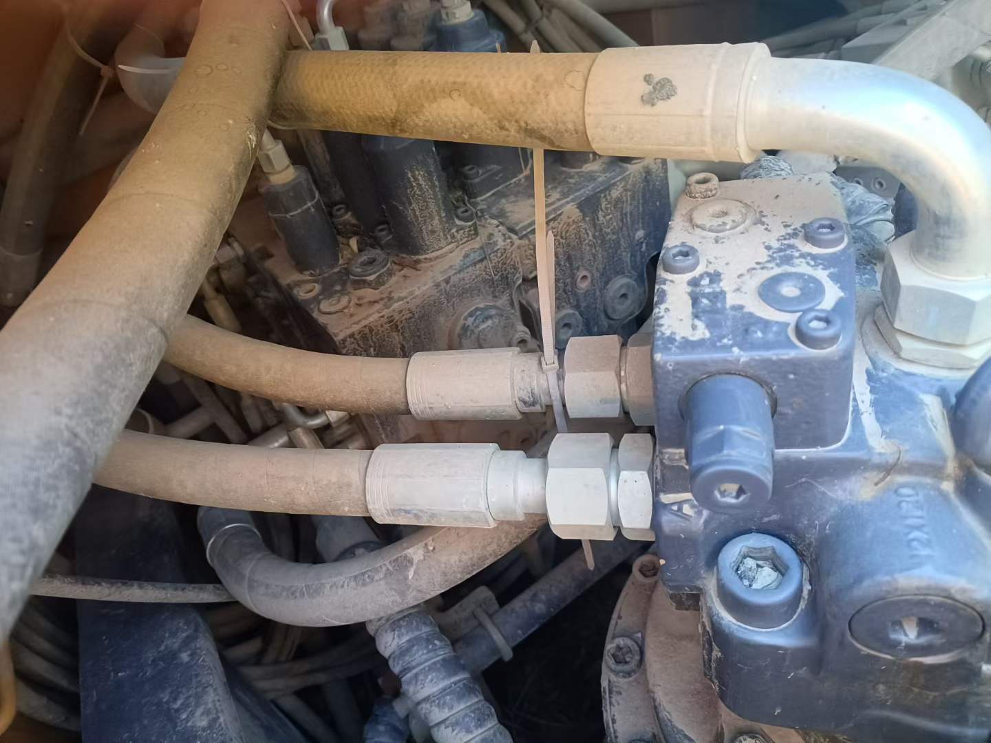 Buy XCMG XE200 Used Excavator / 4 Used XCMG XE200 Excavator 2021 Model / 4