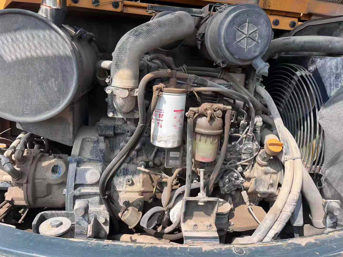 Used Hyundai R 60VS Excavator 2018 Model / 7