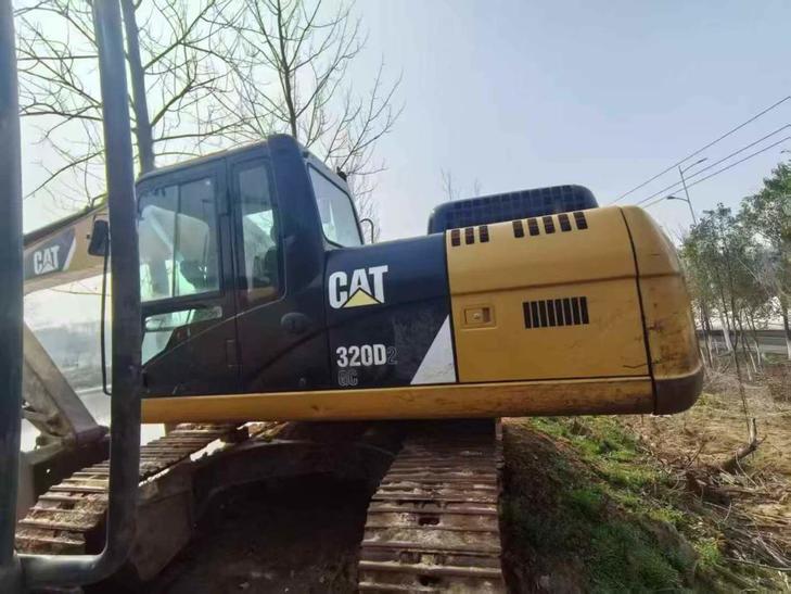 Buy Caterpillar 320D2GC Used Excavator / 1