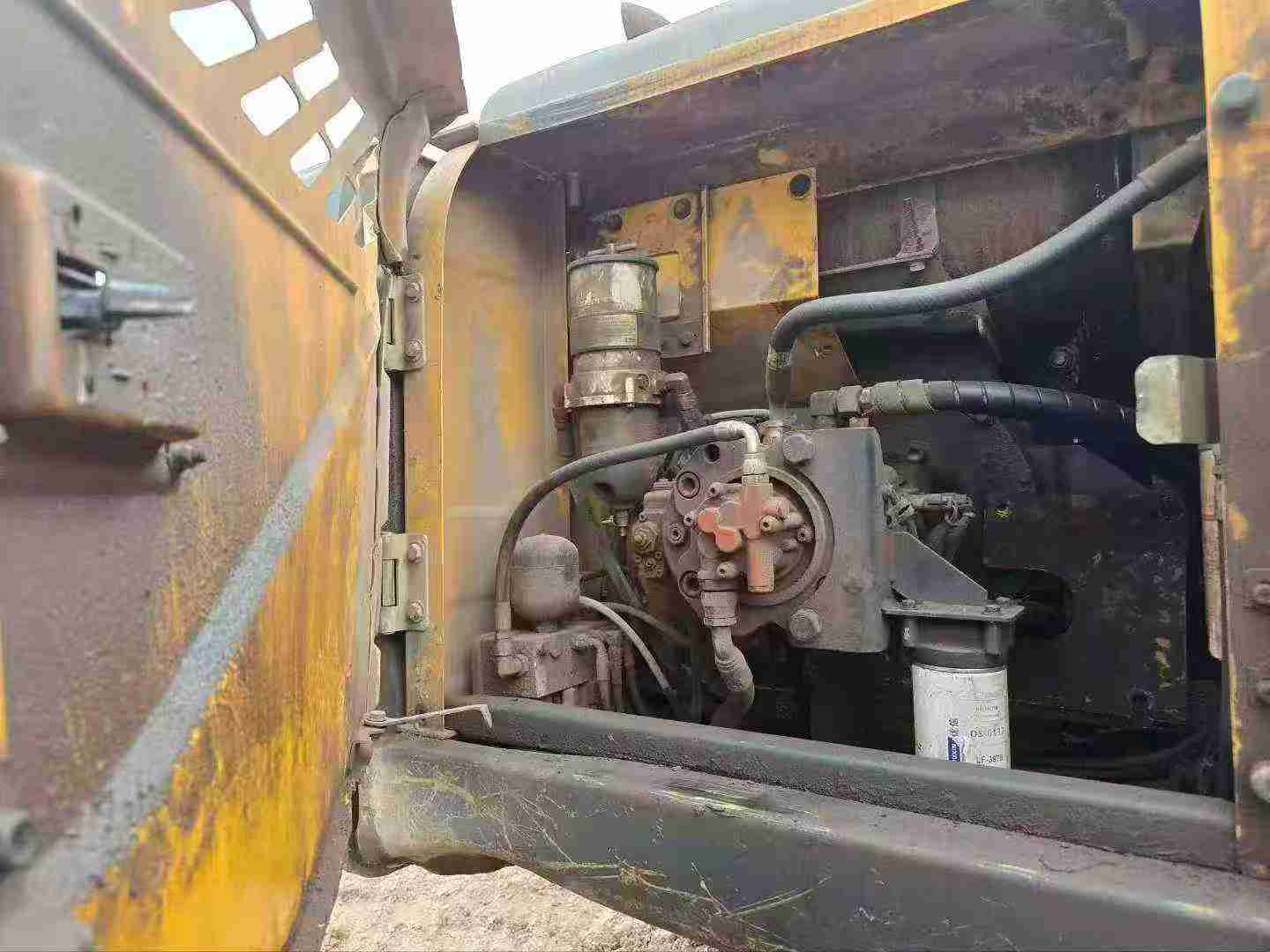 Buy Hyundai R225-7 Used Excavator / 4 Used Hyundai R225-7 Excavator 2018 Model / 4