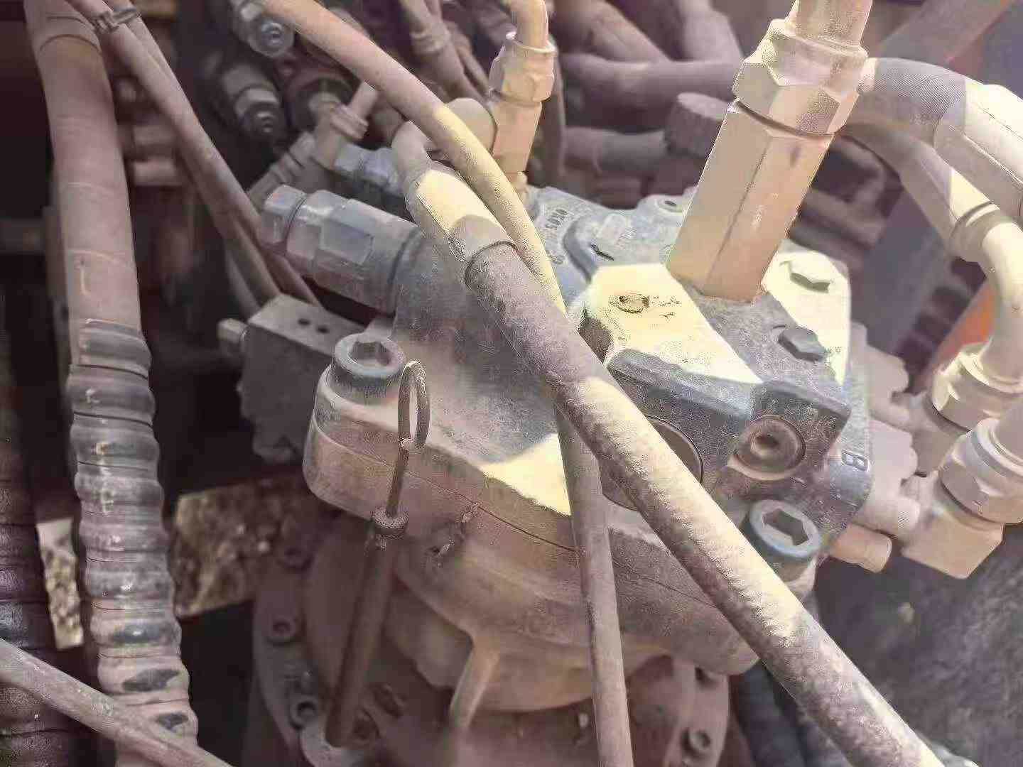 Used Doosan DH220-3 Excavator 2021 Model / 8