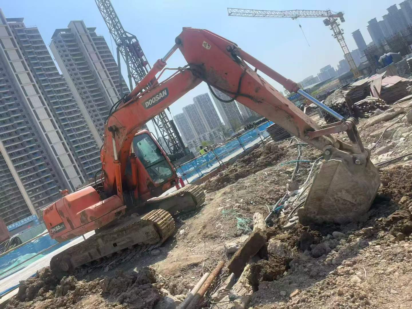 Buy Doosan DH150 Used Excavator / 7 Used Doosan DH150 Excavator 2013 Model / 7