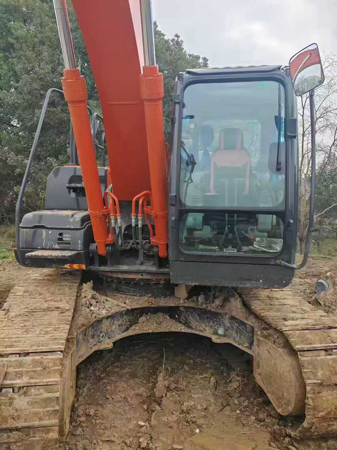 Buy Hitachi ZX200-6 Used Excavator / 7 Used Hitachi ZX200-6 Excavator 2023 Model / 7
