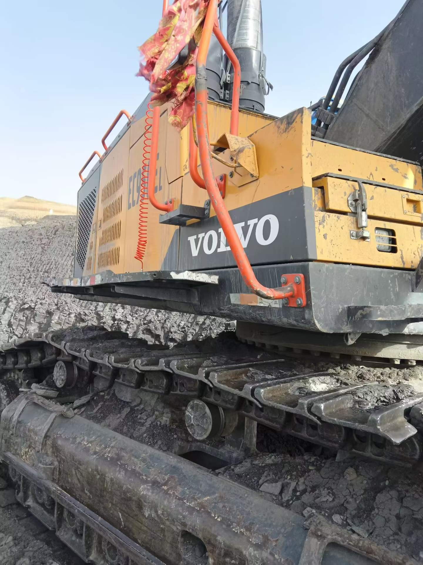 Buy Volvo EC950E Used Excavator / 4 Used Volvo EC950E Excavator 2020 Model / 4