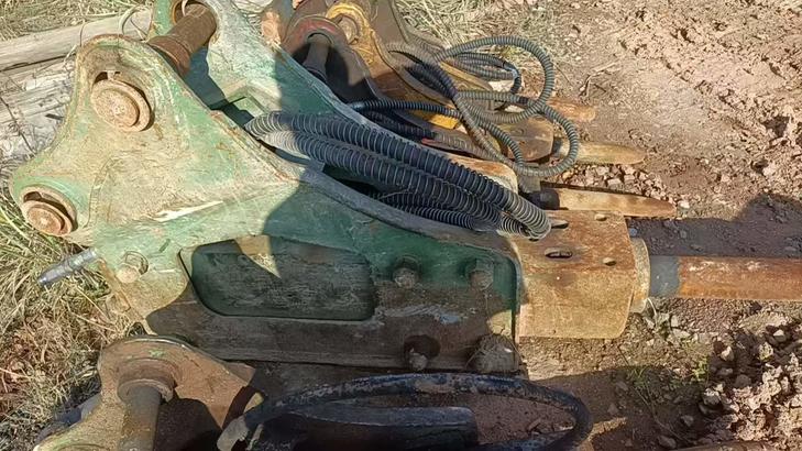 Buy XCMG XE135B Used Excavator / 1