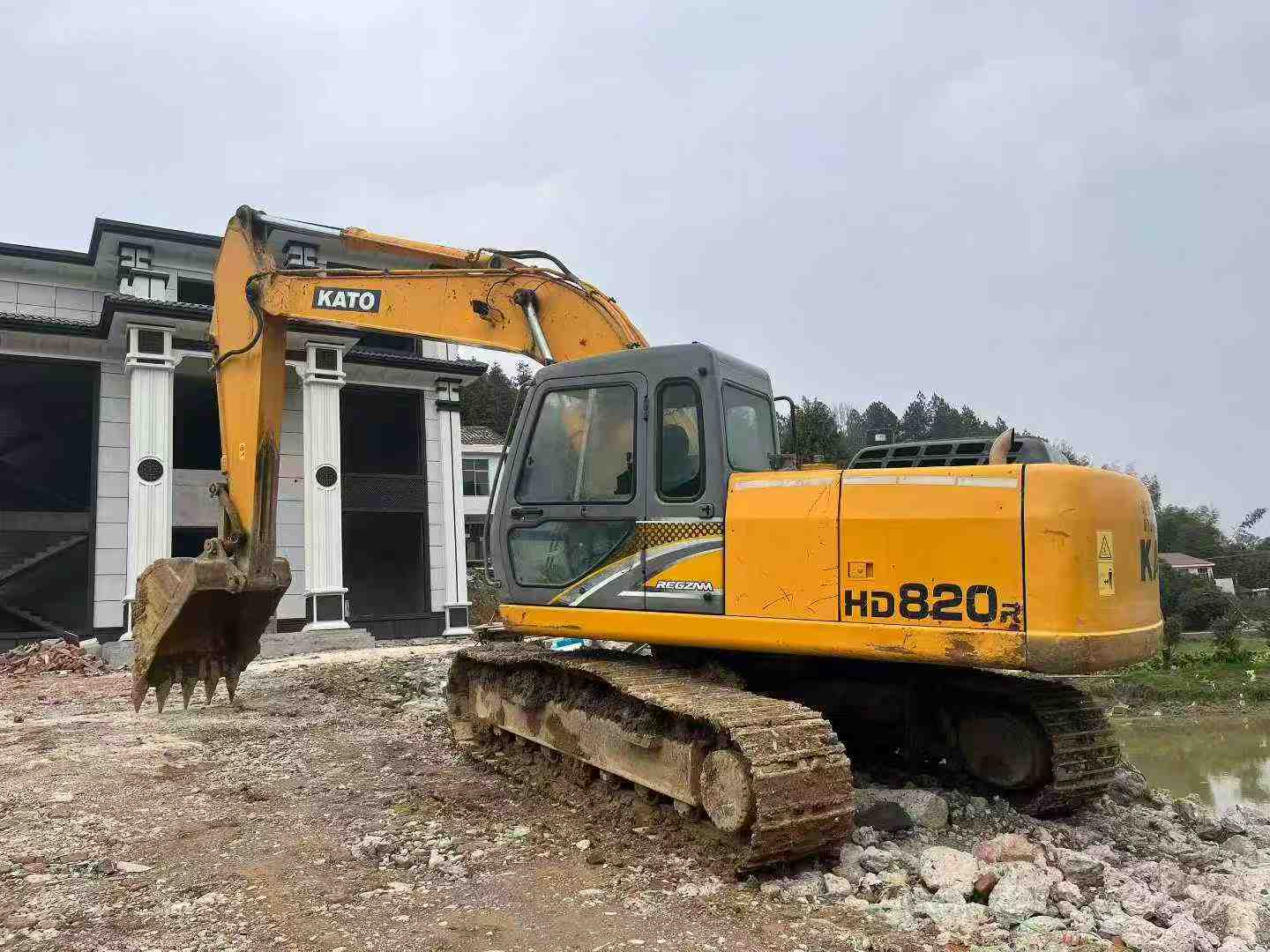 Buy Kato HD820 Used Excavator / 8 Used Kato HD820 Excavator 2019 Model / 8