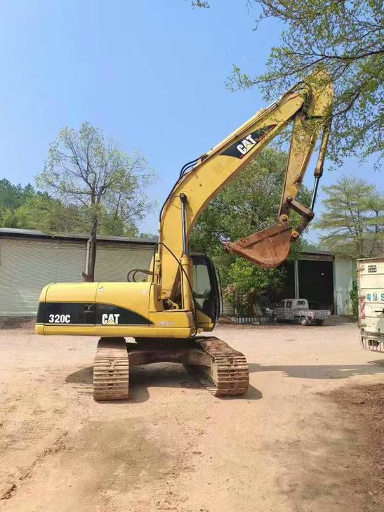 Buy Caterpillar 320C Used Excavator / 1