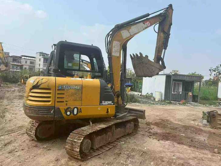 Buy XCMG XE55D Used Excavator / 1