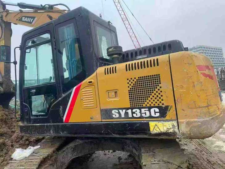 Buy Sany SY125C Used Excavator / 1