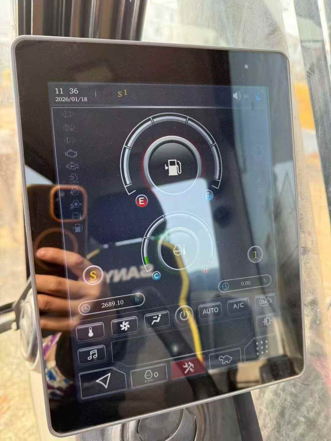 Used Sany SY200C Excavator 2022 Model / 8