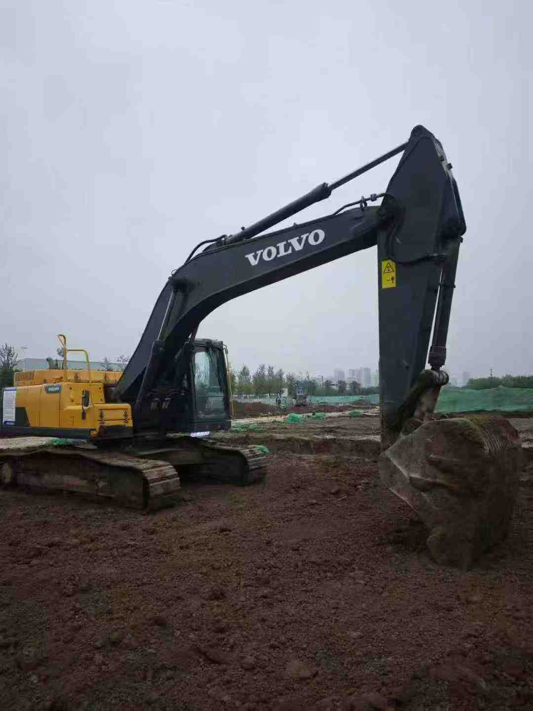 Used Volvo L250G Excavator 2019 Model / 2