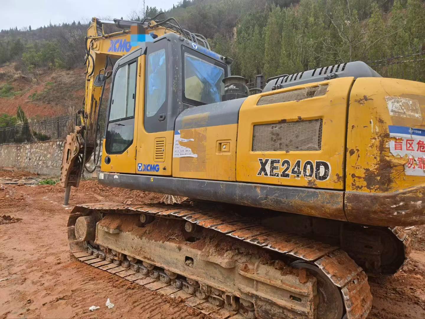 Buy XCMG XE200 Used Excavator / 1