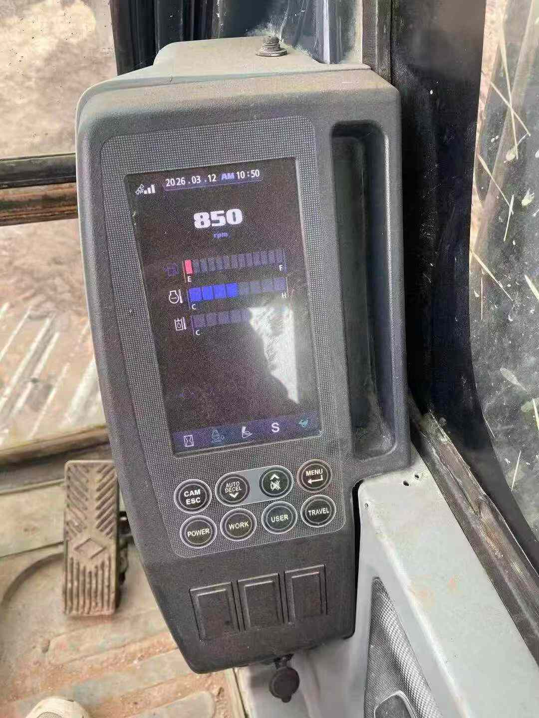 Buy Hyundai R205VS Used Excavator / 1