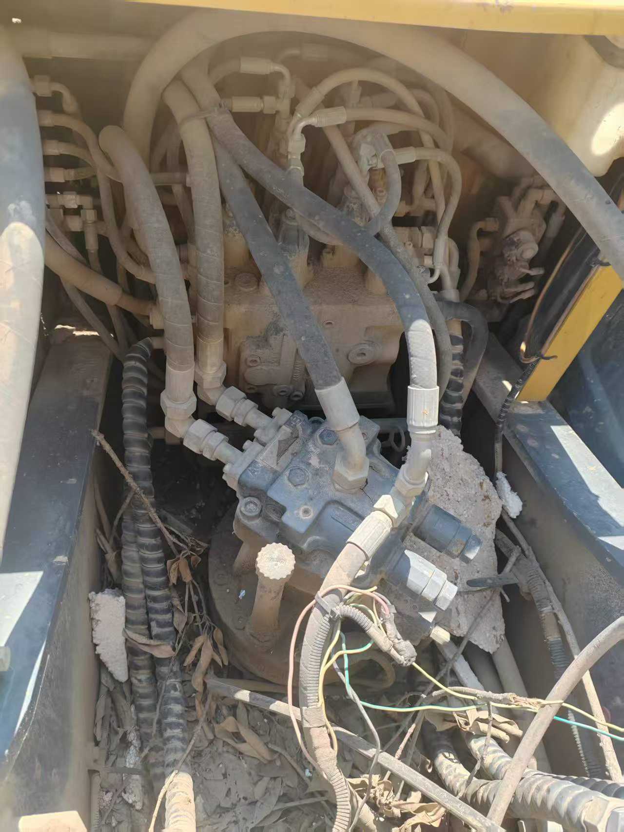 Used XCMG XE155D Excavator 2020 Model / 6