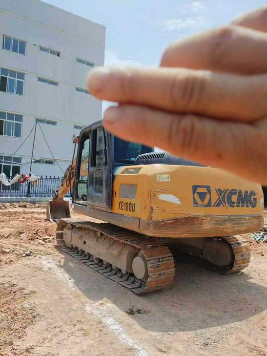 Buy XCMG XE135B Used Excavator / 1