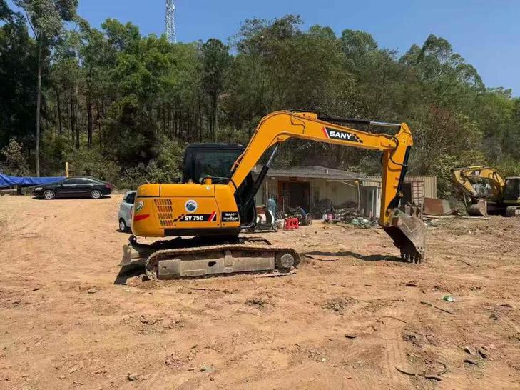 Buy Sany SY65C Used Excavator / 1