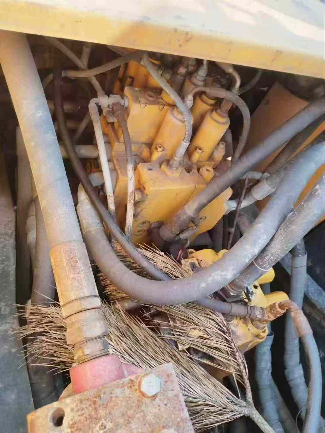 Buy Hyundai R215-7 Used Excavator / 6 Used Hyundai R215-7 Excavator 2020 Model / 6