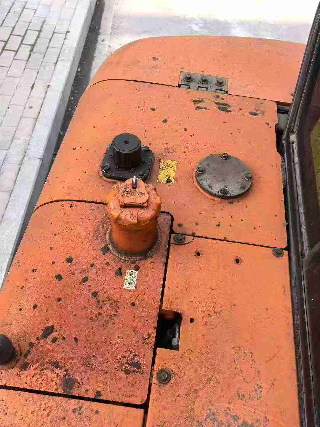 Buy Doosan DH60 Used Excavator / 1