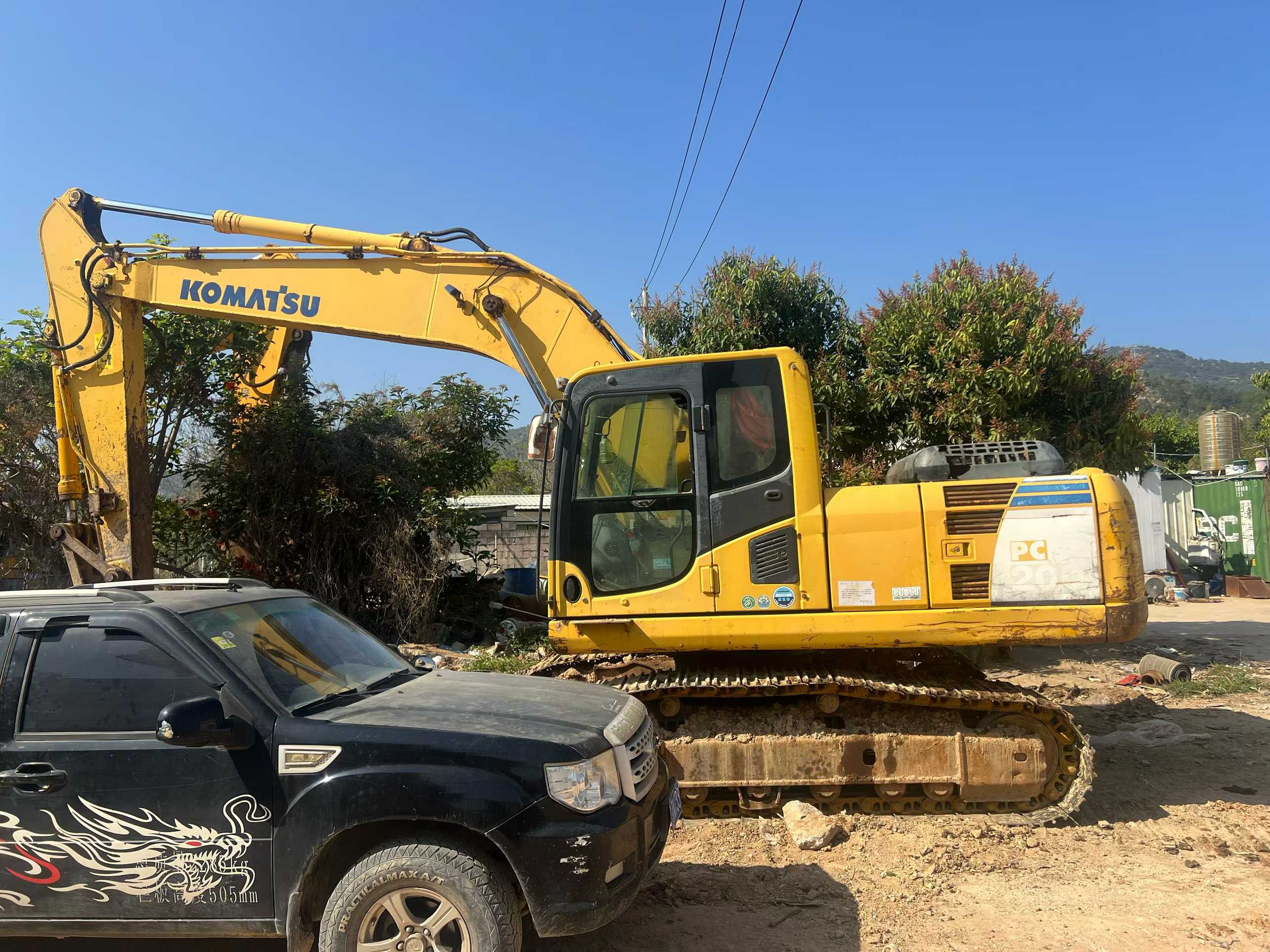 Buy Komatsu PC200-8 Used Excavator / 1