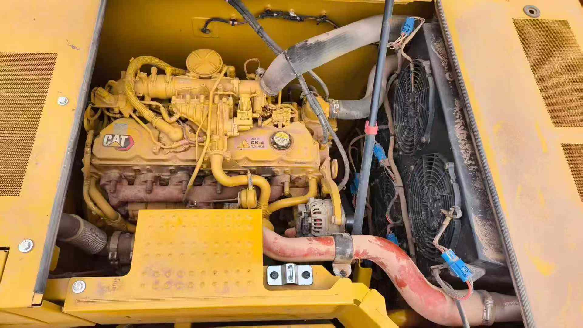 Used Caterpillar CAT333  Excavator 2023 Model / 4