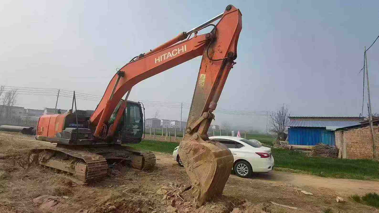Used Hitachi ZH200-5A Excavator 2016 Model / 2