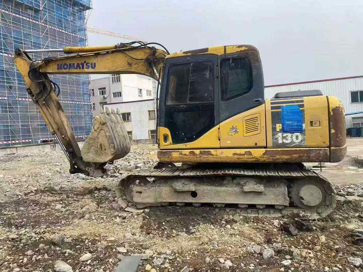 Buy Komatsu PC130-7 Used Excavator / 1