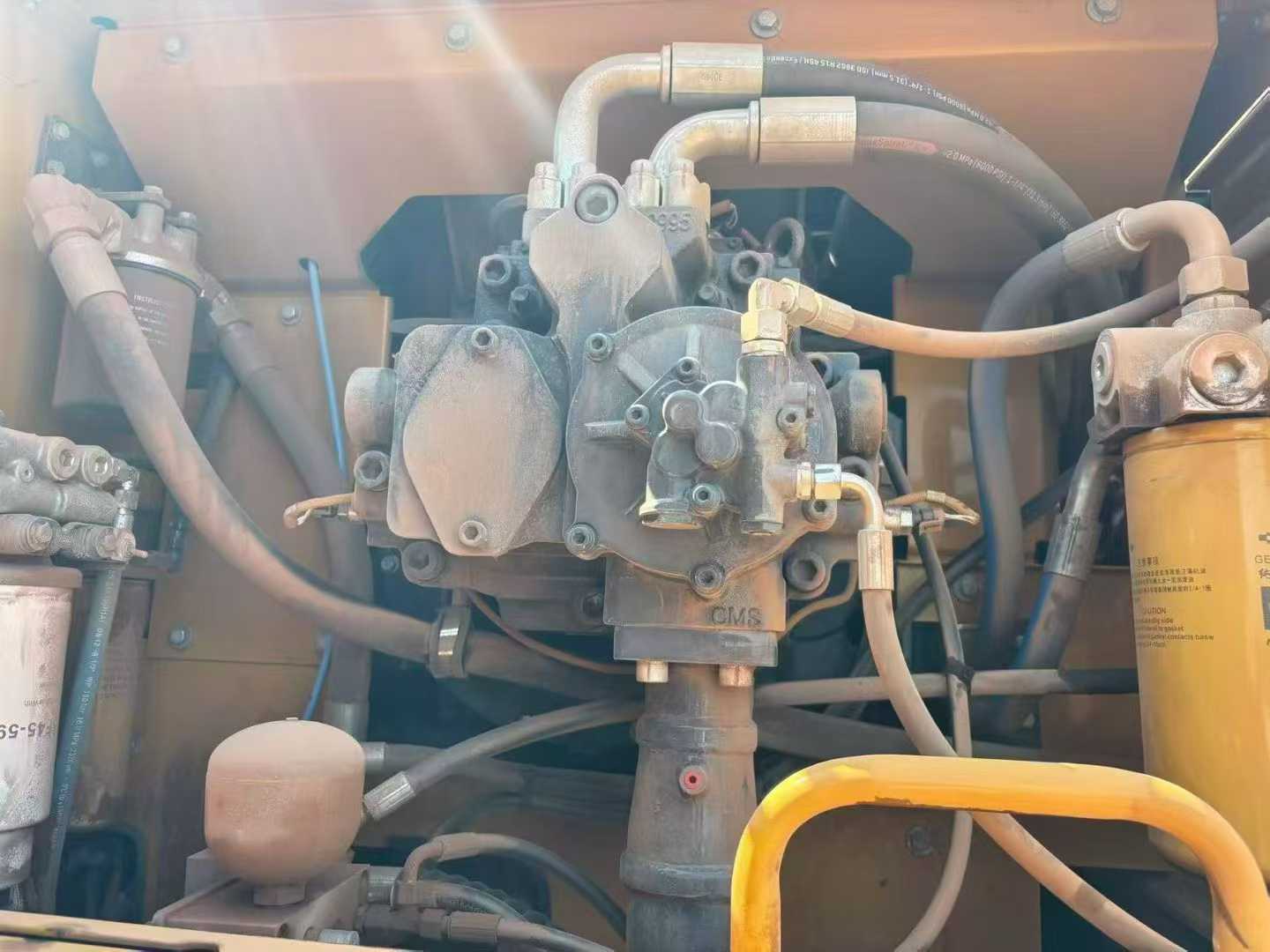 Buy XCMG LW520F Used Excavator / 2 Used XCMG LW520F Excavator 2021 Model / 2