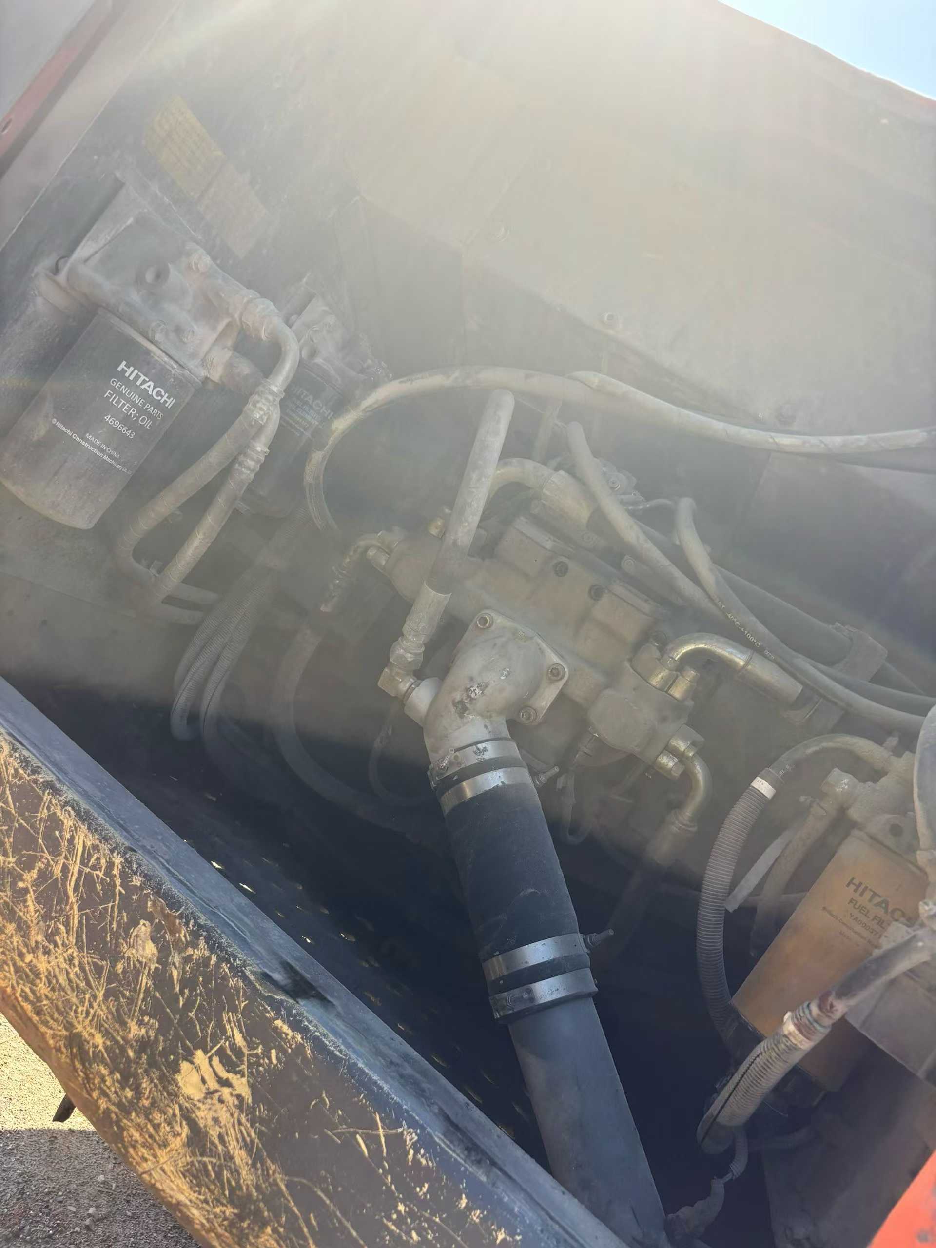 Used Hitachi ZX240-5A Excavator 2017 Model / 3