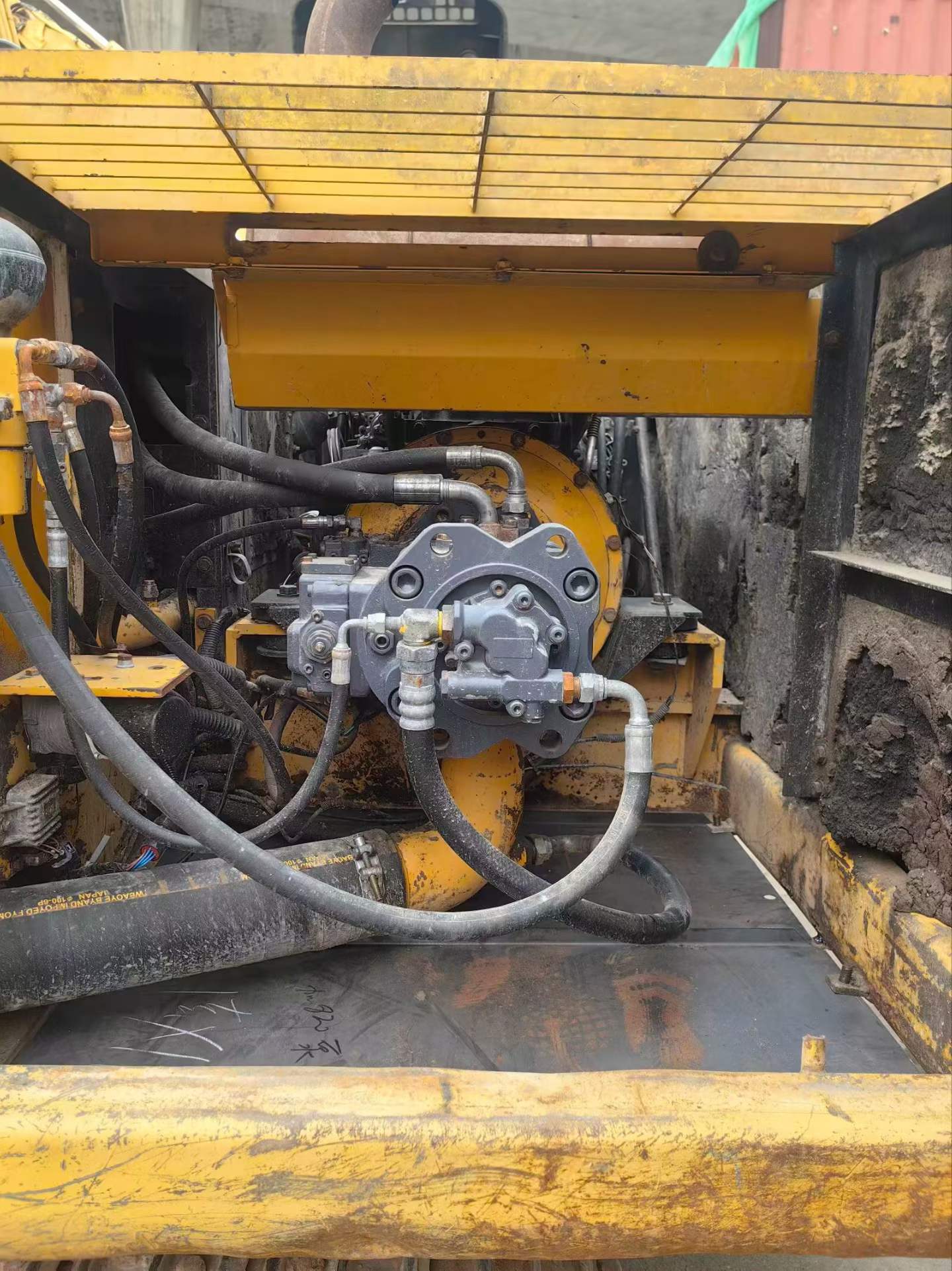 Buy Kato 820-3SP Used Excavator / 5 Used Kato 820-3SP Excavator 2016 Model / 5