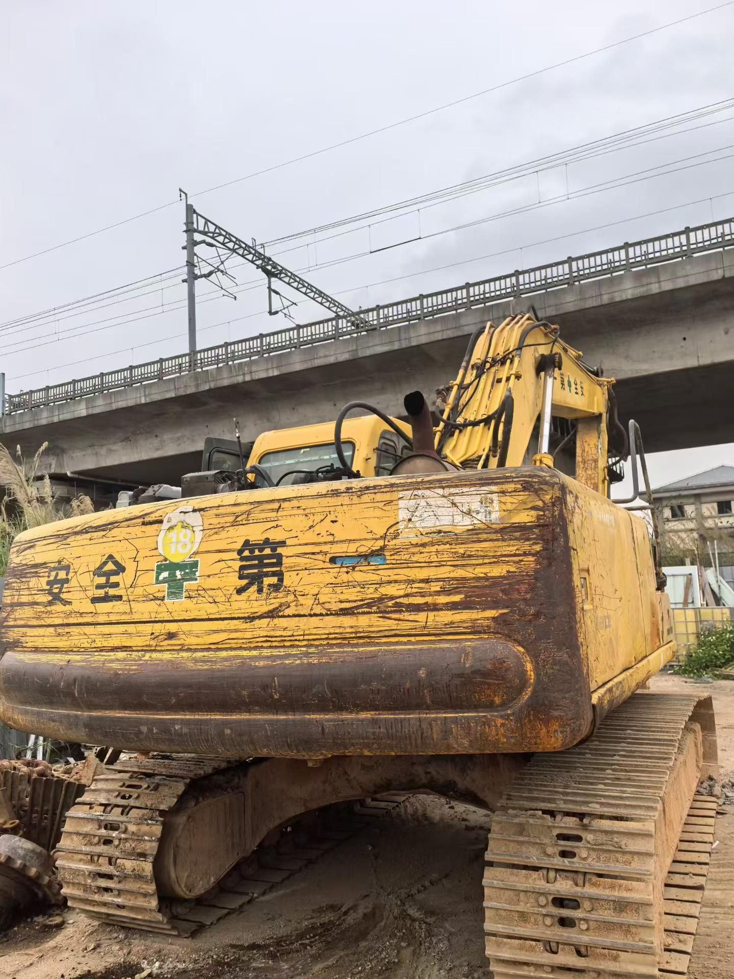 Buy Komatsu PC200-6 Used Excavator / 3 Used Komatsu PC200-6 Excavator 2016 Model / 3