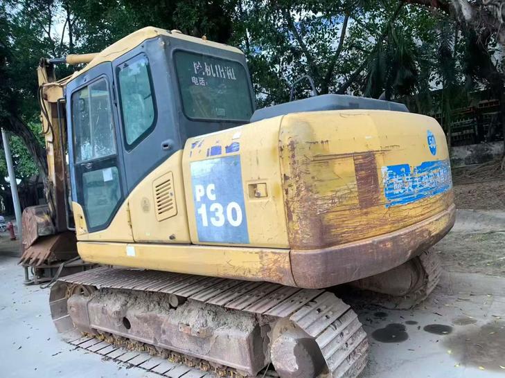Buy Komatsu PC130 Used Excavator / 1