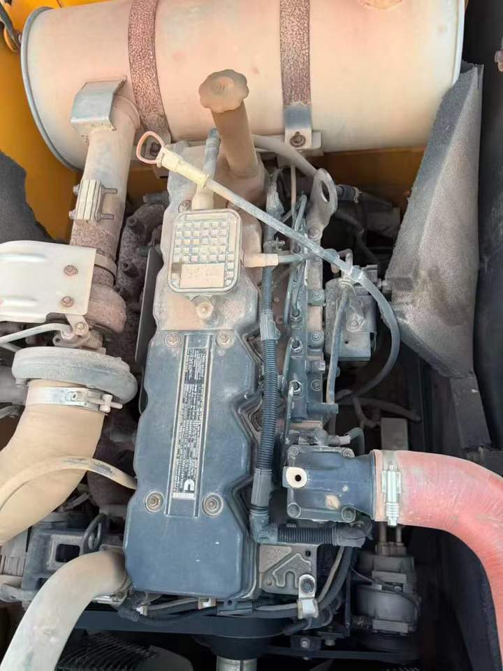 Used Hyundai R215-7 Excavator 2019 Model / 4