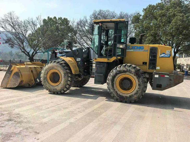 Buy XCMG LW500FV Used Excavator / 1