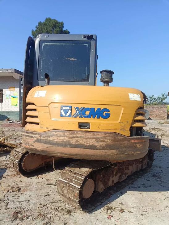 Buy XCMG XE60 Used Excavator / 1