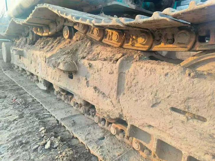 Buy Kobelco SK200 Used Excavator / 1