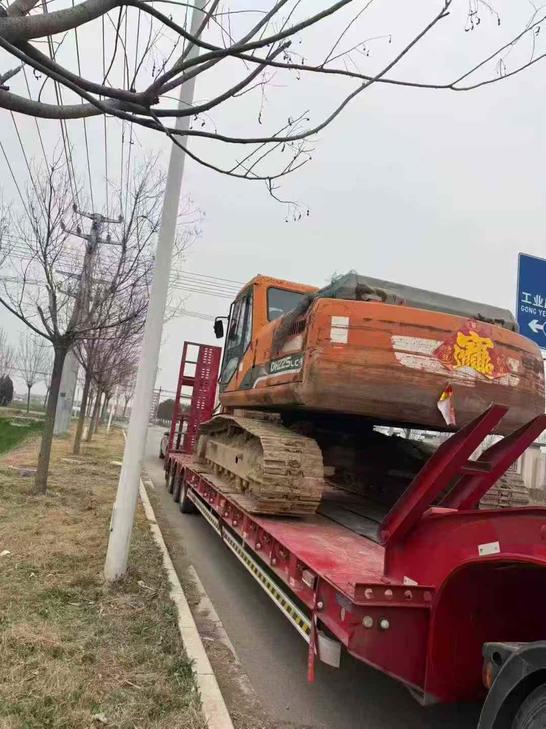 Buy Doosan DH225-9 Used Excavator / 1