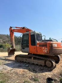 Buy Hitachi EX120-6 Used Excavator / 8 Used Hitachi EX120-6 Excavator 2012 Model / 8