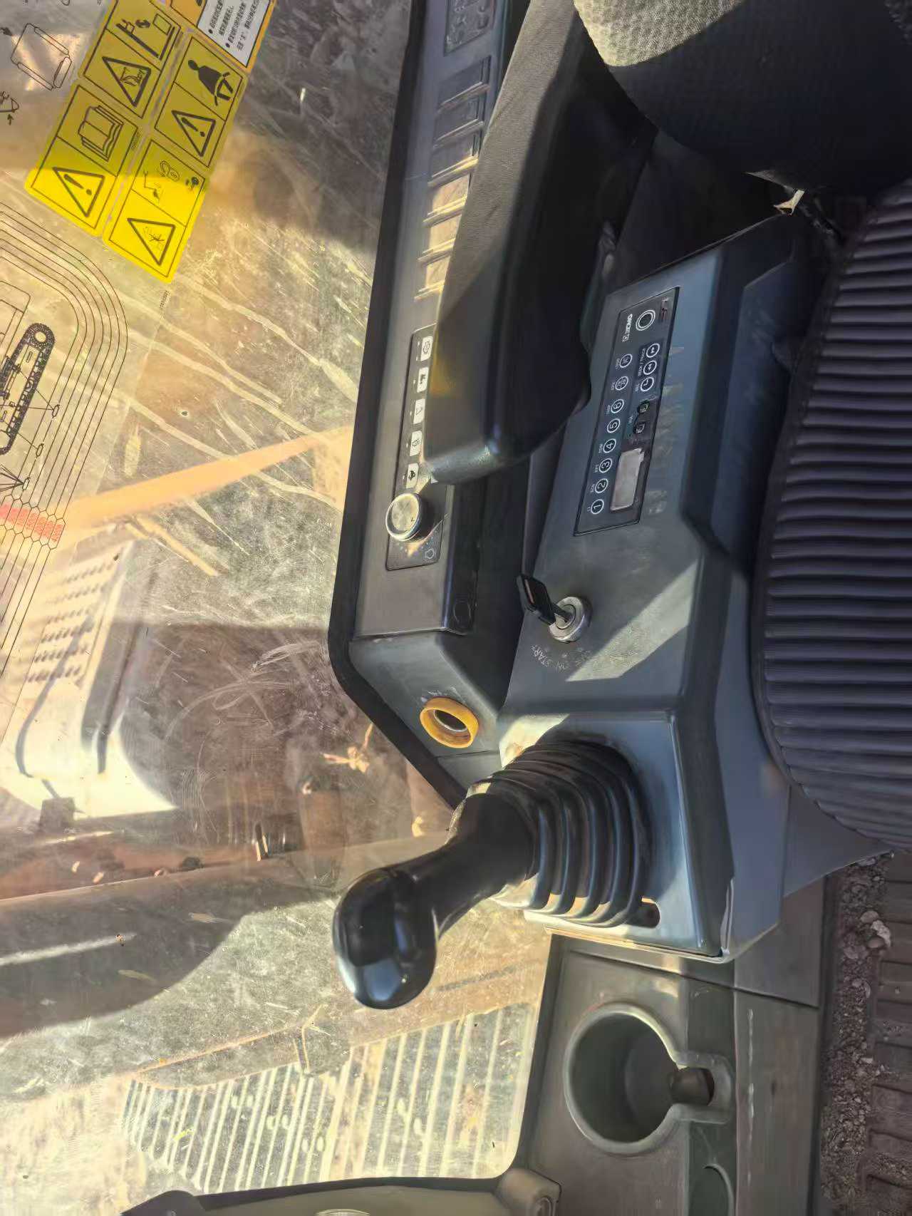 Buy XCMG XE200D Used Excavator / 7 Used XCMG XE200D Excavator 2017 Model / 7