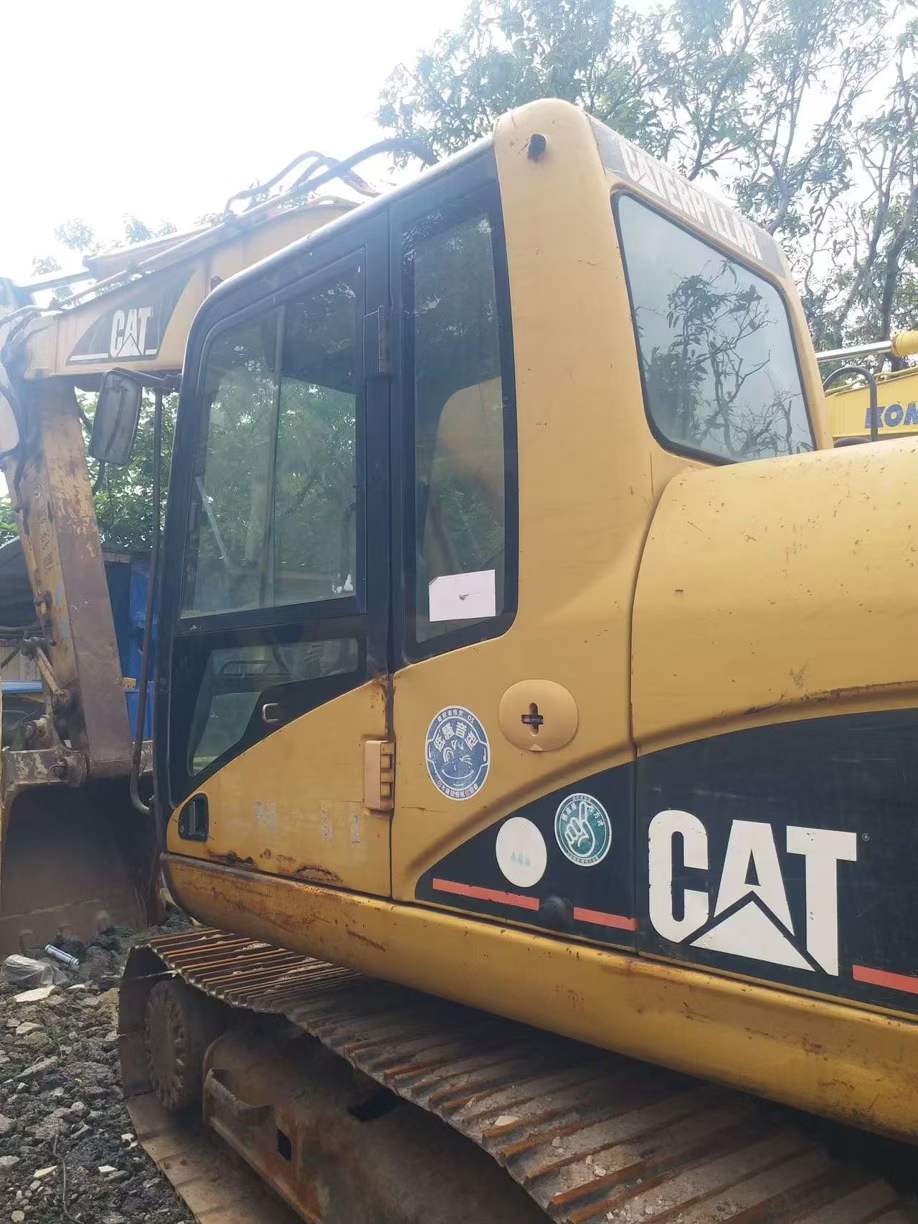 Buy Caterpillar 320A Used Excavator / 1