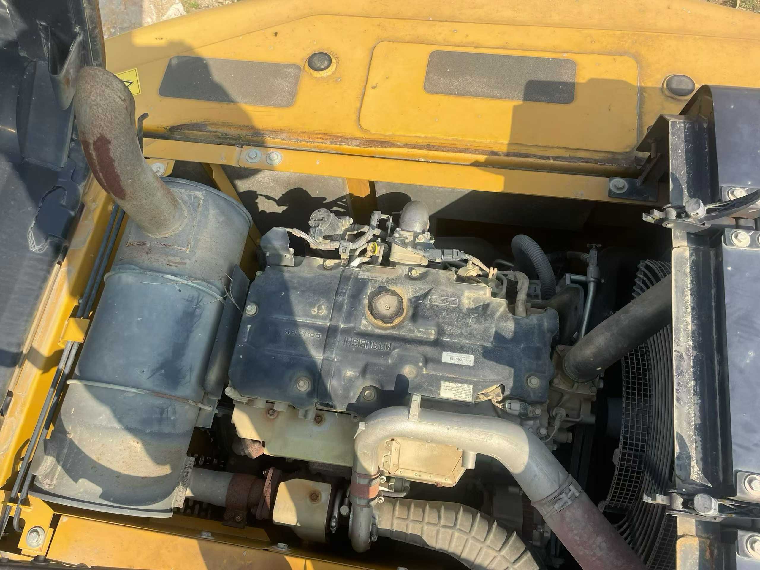 Buy Sany SY205C Used Excavator / 5 Used Sany SY205C Excavator 2022 Model / 5