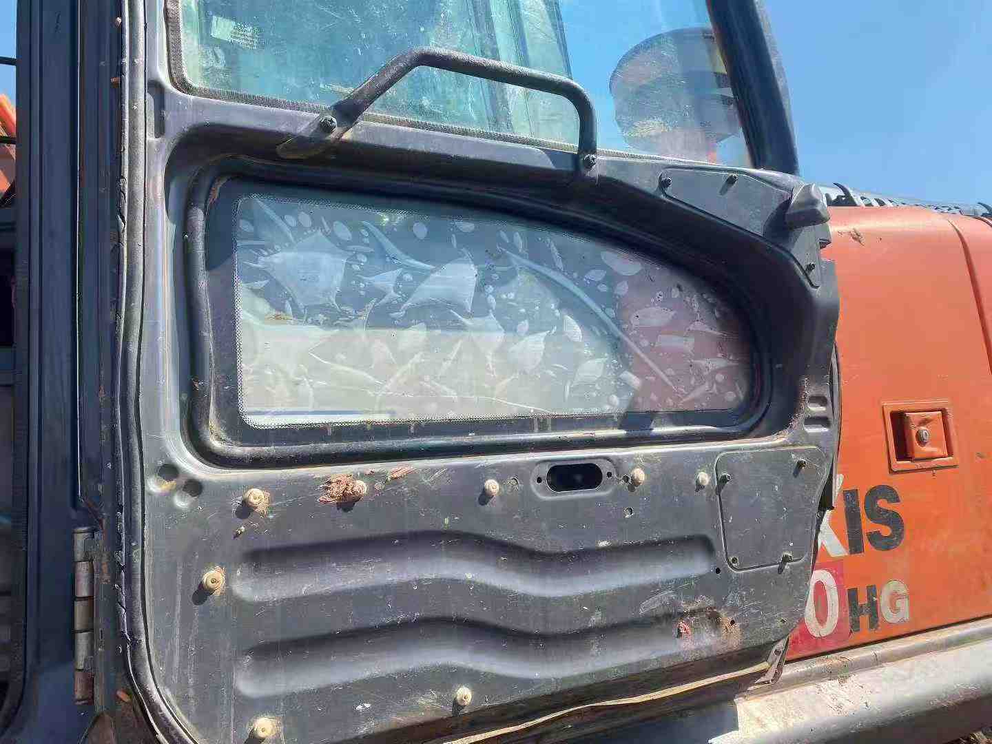 Used Hitachi EX210 Excavator 2013 Model / 9