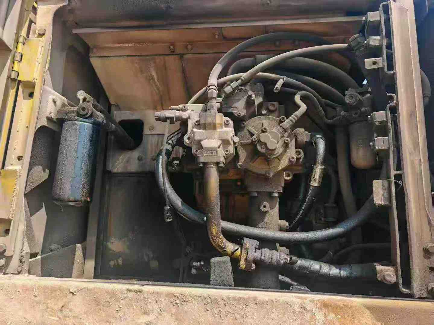 Used Caterpillar 349E Excavator 2016 Model / 5