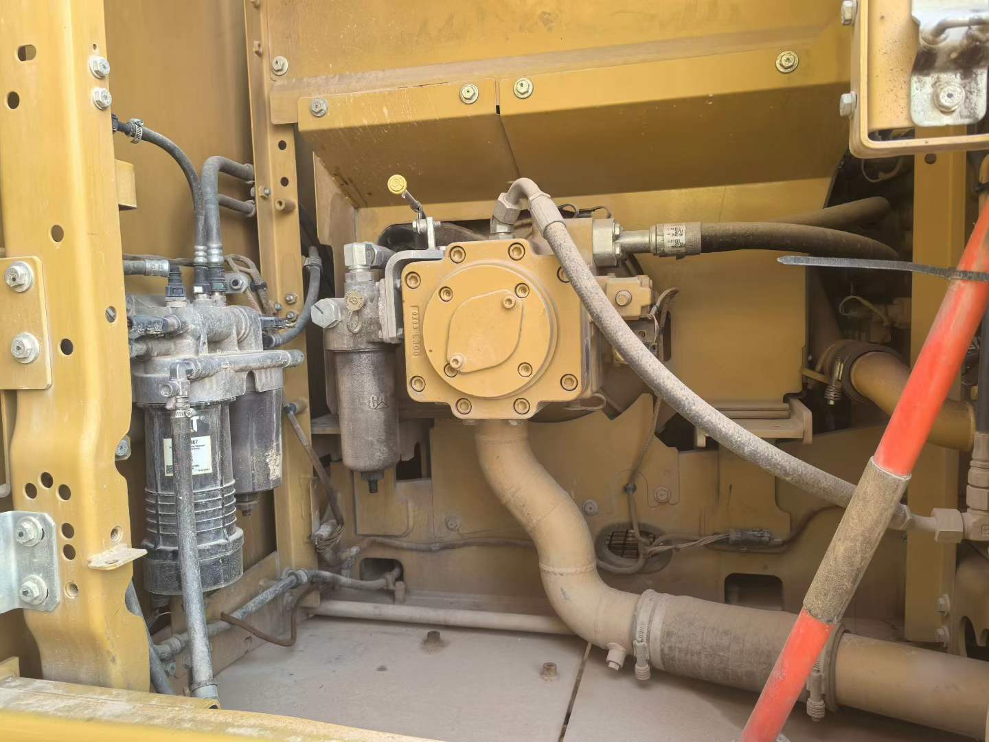 Used Caterpillar 323 Excavator 2020 Model / 9